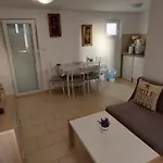Ivisic Apartment *