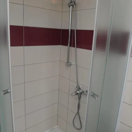 Ivisic 公寓 沃迪切