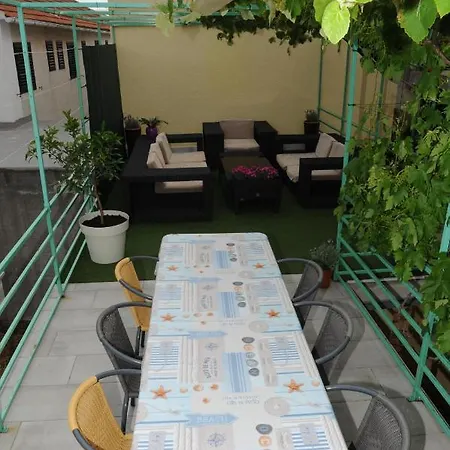 Apartman Ivisic *