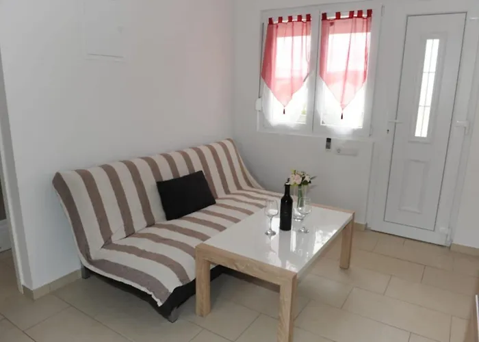 Ivisic شقة فوديس